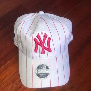 Derek Jeter New York Yankees Adjustable Hat